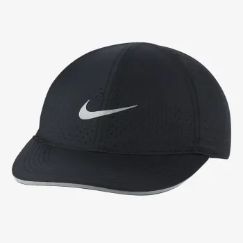 NIKE Sapca Featherlight 