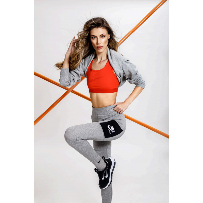 Nike Bustiera Swoosh Icon Clash 