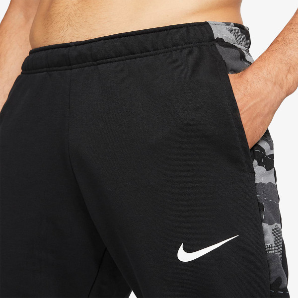 Nike Pantaloni de trening Dri-FIT Tapered Camo 