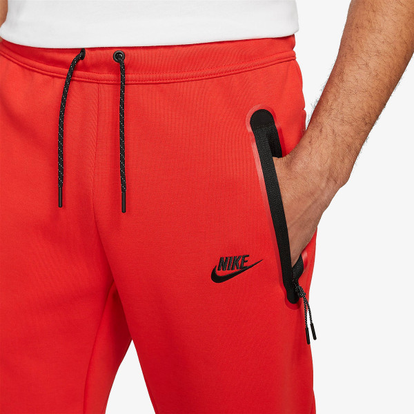 Nike Pantaloni de trening Tech Fleece Liverpool FC 