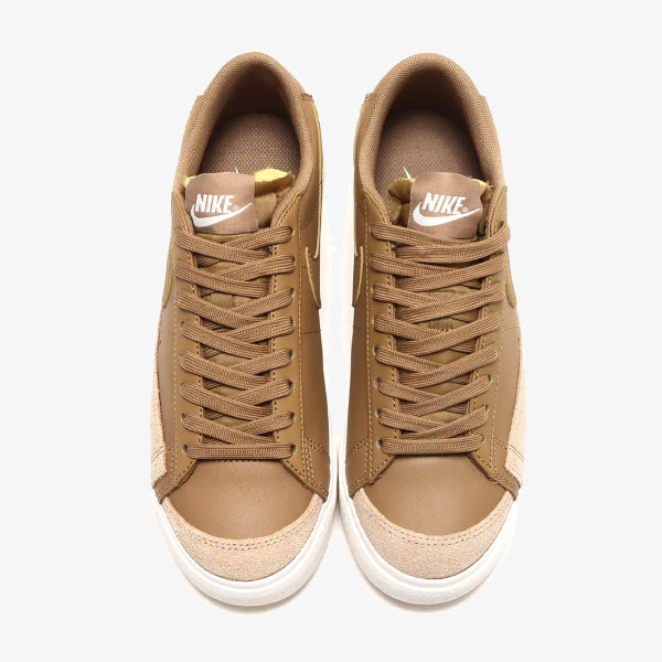 Nike Pantofi Sport Blazer Low Platform 