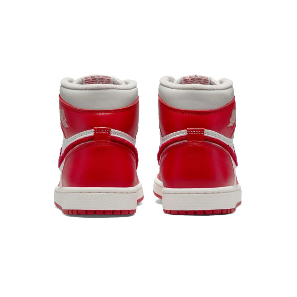 Nike Pantofi Sport W AIR JORDAN 1 RETRO HI OG 