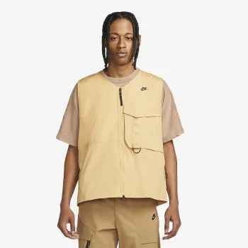 NIKE Vesta Sportswear Tech Pack 