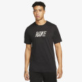 Nike Tricou Dri-FIT Sport Clash 