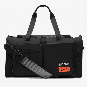 NIKE Genti Utility Power 