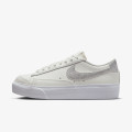 Nike Pantofi Sport Blazer Low Platform 