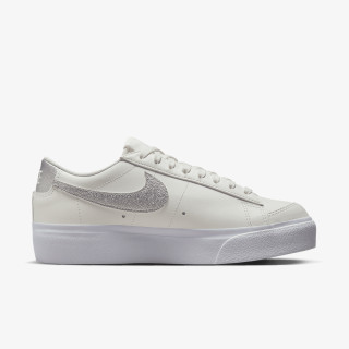Nike Pantofi Sport Blazer Low Platform 
