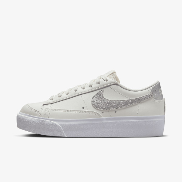 Nike Pantofi Sport Blazer Low Platform 