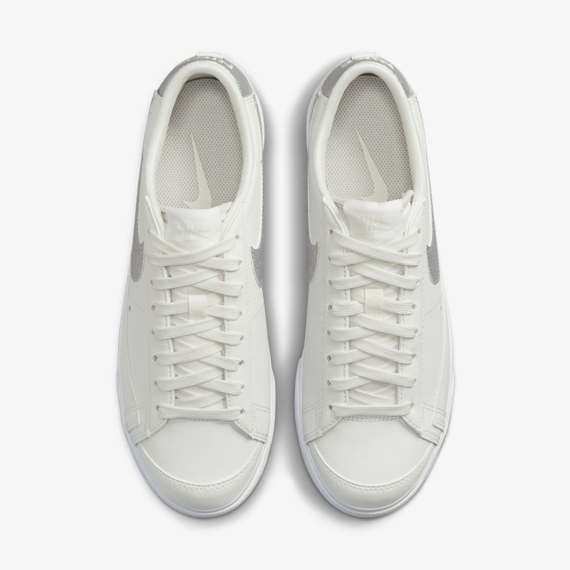 Nike Pantofi Sport Blazer Low Platform 