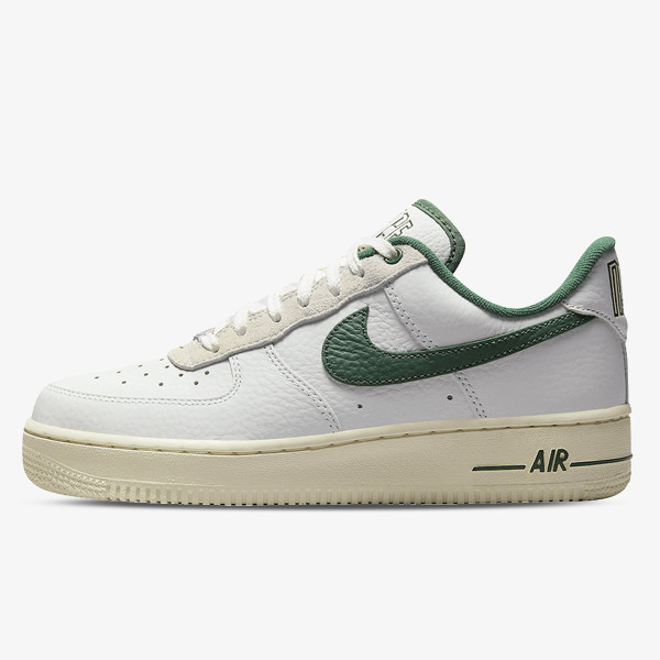 Nike Pantofi Sport Air Force 1 07 LX 