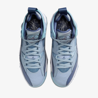 Nike Pantofi Sport WMNS JUMPMAN TWO TREY 