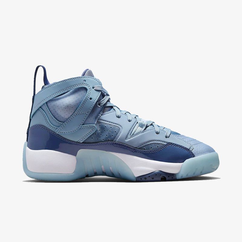 Nike Pantofi Sport WMNS JUMPMAN TWO TREY 