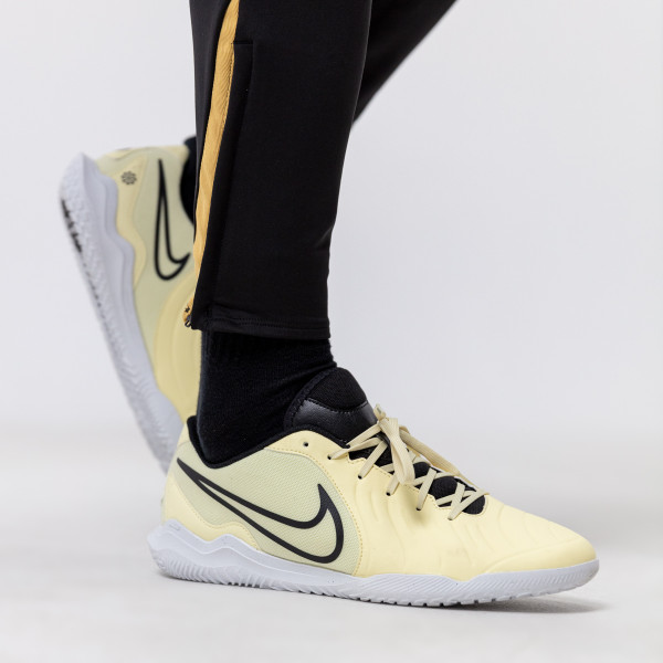 Nike Pantofi Sport LEGEND 10 CLUB IC