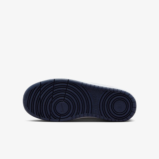 Nike Pantofi Sport Court Borough Low Recraft 