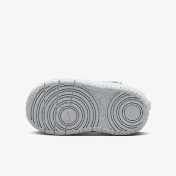 Nike Pantofi Sport Court Borough Low Recraft 