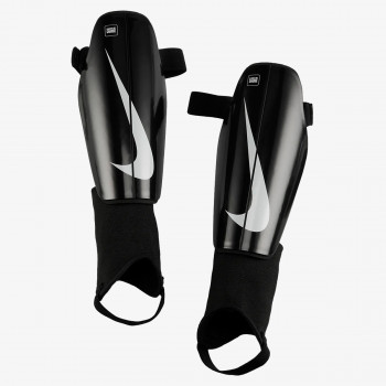 NIKE Aparatori Charge 