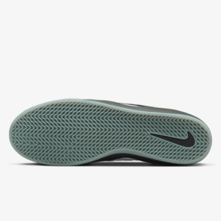Nike Pantofi Sport SB 
