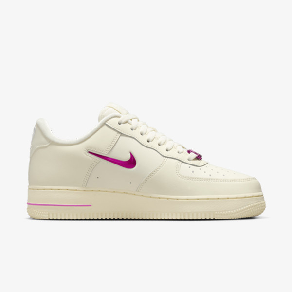 Nike Pantofi Sport WMNS AIR FORCE 1 '07 SE 