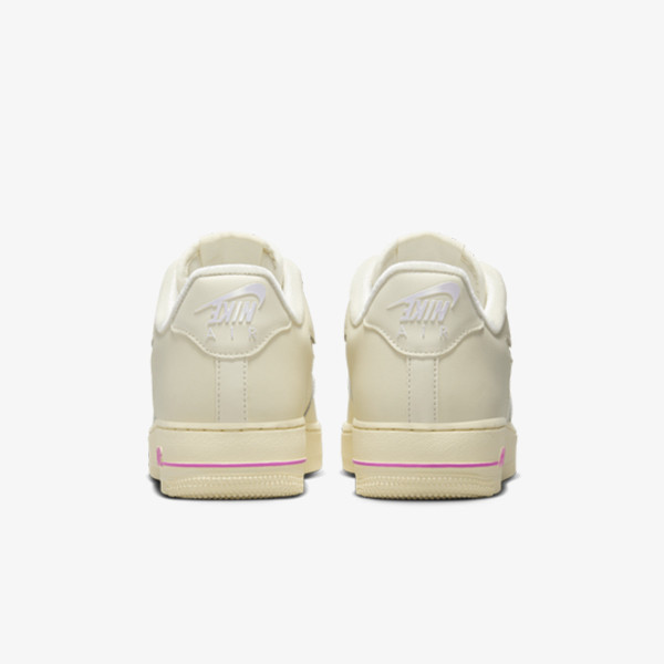 Nike Pantofi Sport WMNS AIR FORCE 1 '07 SE 