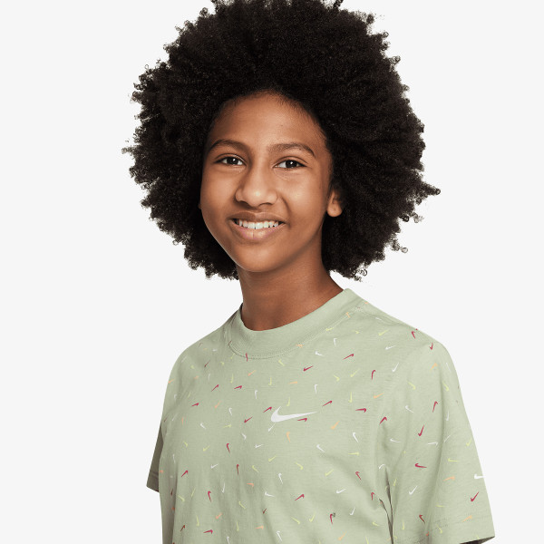 NIKE Tricou G Nk Nsw Boxy Swoosh Aop 