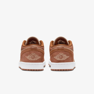 Nike Pantofi Sport WMNS AIR JORDAN 1 LOW SE 
