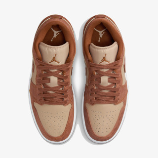 Nike Pantofi Sport WMNS AIR JORDAN 1 LOW SE 