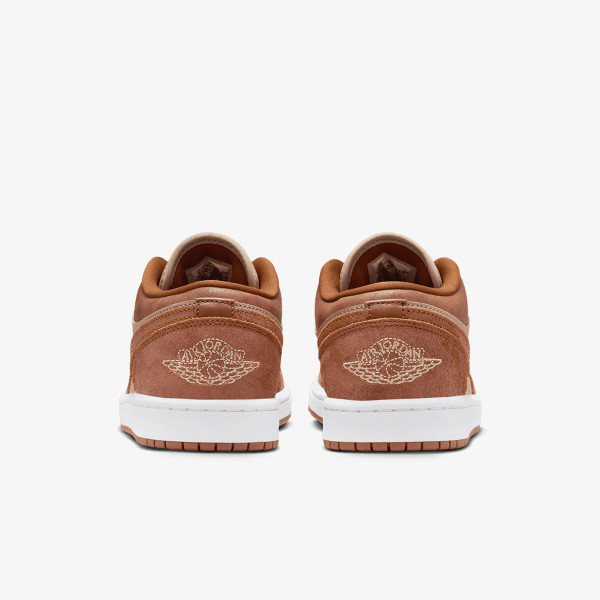 Nike Pantofi Sport WMNS AIR JORDAN 1 LOW SE 
