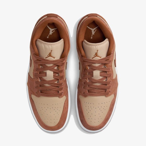 Nike Pantofi Sport WMNS AIR JORDAN 1 LOW SE 