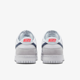 Nike Pantofi Sport DUNK LOW SD 
