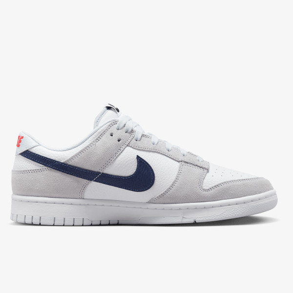 Nike Pantofi Sport DUNK LOW SD 