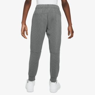 Nike Pantaloni de trening B NSW TECH FLC PANT WINTERIZED 