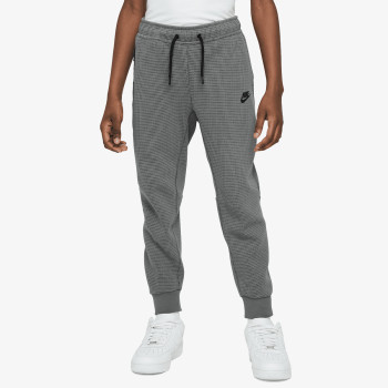 Nike Pantaloni de trening B NSW TECH FLC PANT WINTERIZED 