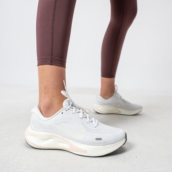 Nike Pantofi Sport W NIKE JOURNEY RUN 