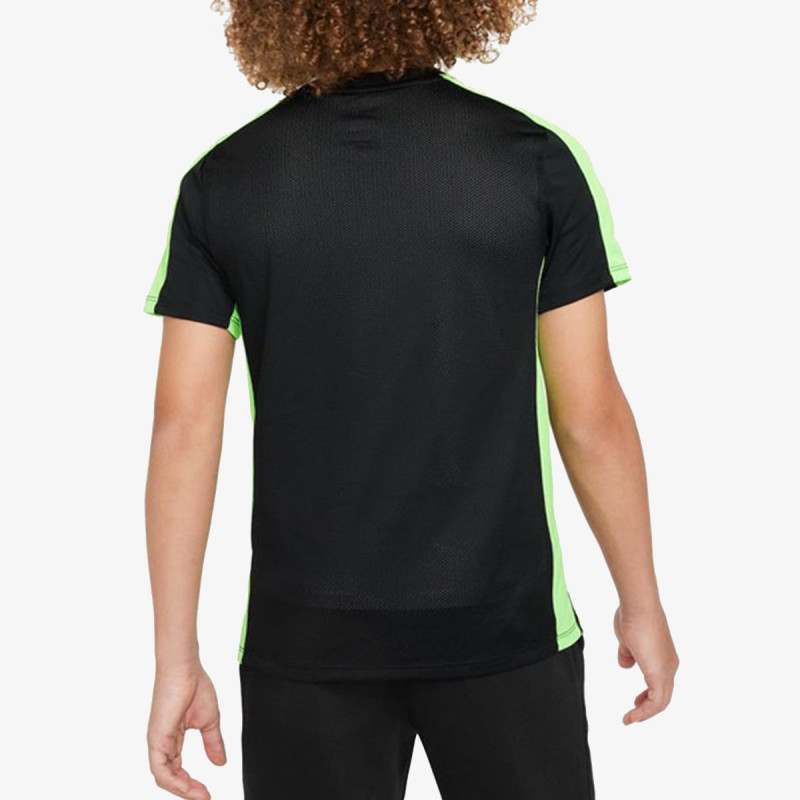 Nike Tricou CR7<br /> Older Kids' Dri-FIT Academy 23 Foot Top 