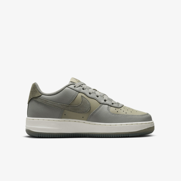 Nike Pantofi Sport AIR FORCE 1 LV8 4 BG 