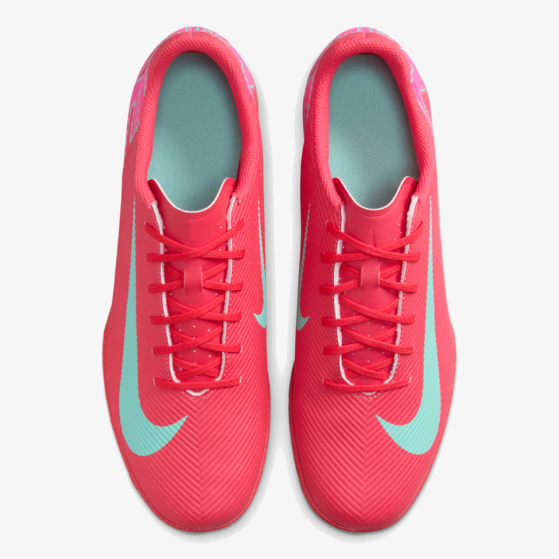 Nike Pantofi Sport VAPOR 16 CLUB IC 