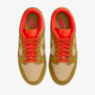 Nike Pantofi Sport W NIKE DUNK LOW E 