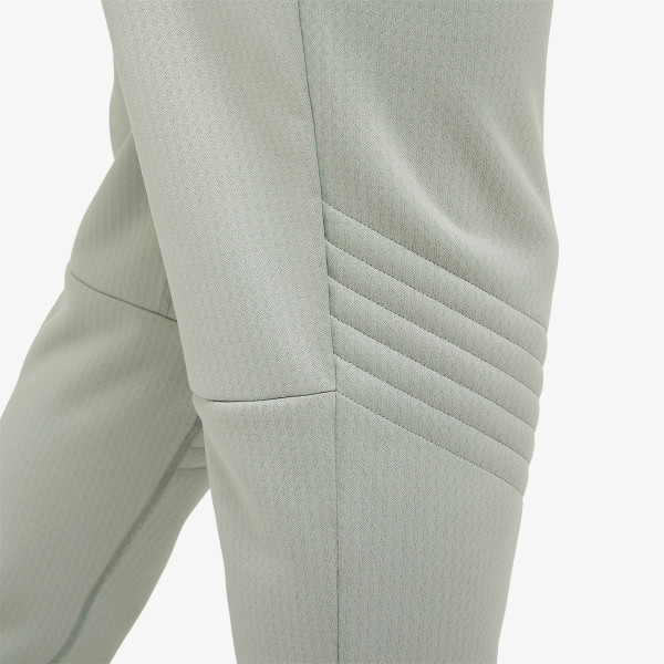 Nike Pantaloni de trening M NK TF RPL THRMA SPHR WNT JGR 