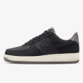 Nike Pantofi Sport AIR FORCE 1 '07 LV8 WNTR 