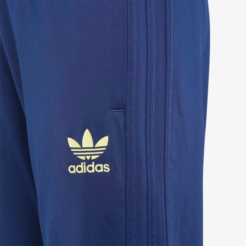 adidas Pantaloni de trening SST PANTS