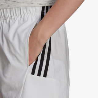 adidas Pantaloni scurti Sportswear Future Icons Woven 