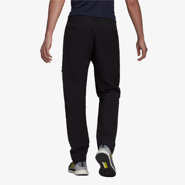 adidas Pantaloni YEAROUND 