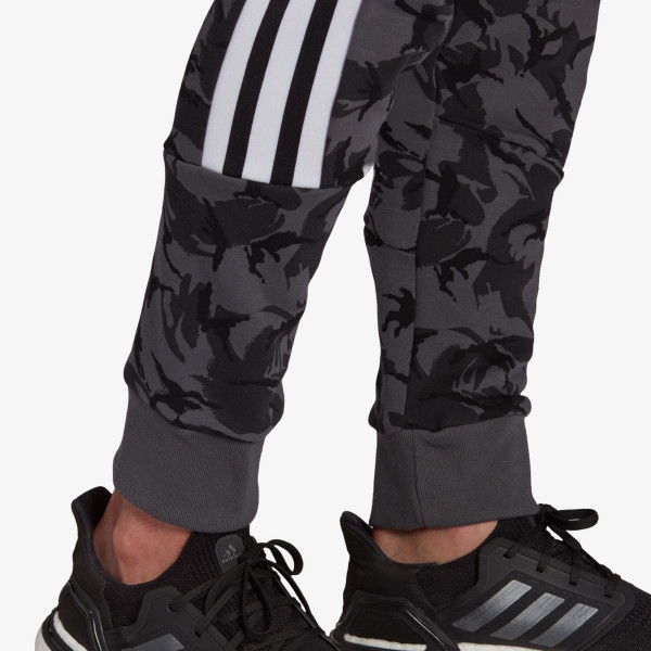 adidas Pantaloni de trening Sportswear Future Icons Camo Graphic 