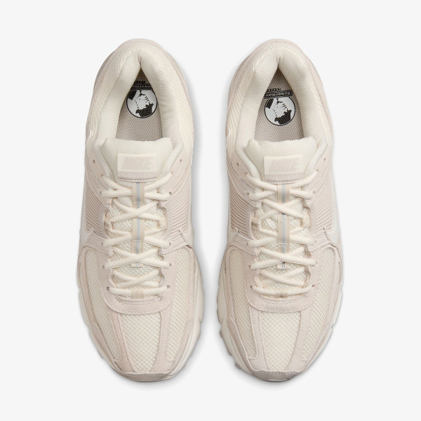 Nike Pantofi Sport Vomero 5 