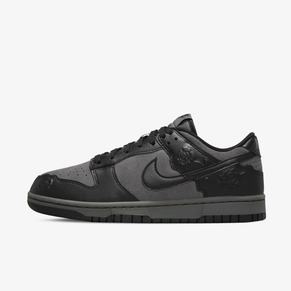Nike Pantofi Sport W NIKE DUNK LOW SE TRND 
