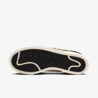 Nike Pantofi Sport WMNS COURT LEGACY LIFT GFX 