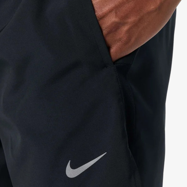Nike Pantaloni scurti M NK DF CHLNGR 5IN 2IN1 SHORT 