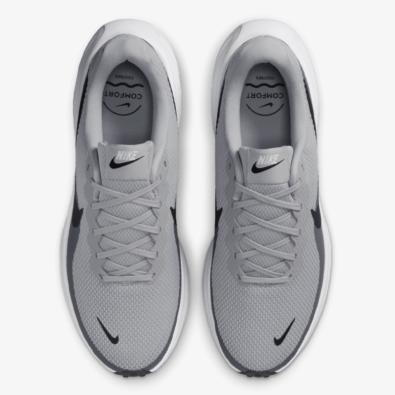 Nike Pantofi Sport NIKE REVOLUTION 8 