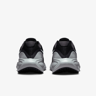 Nike Pantofi Sport NIKE REVOLUTION 8 