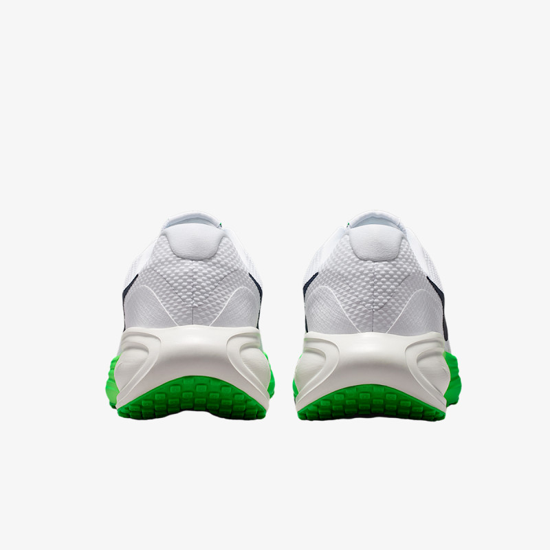 Nike Pantofi Sport NIKE REVOLUTION 8 